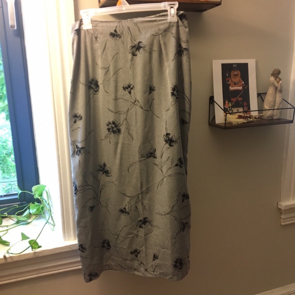 Vintage grey and black floral skirt